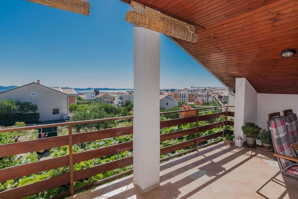 Apartment Roko - Up To 4 People With Free Parking Задар Экстерьер фото